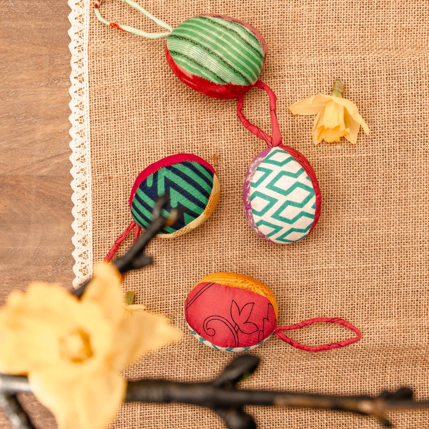 Hanging Egg Decorations 3 pack