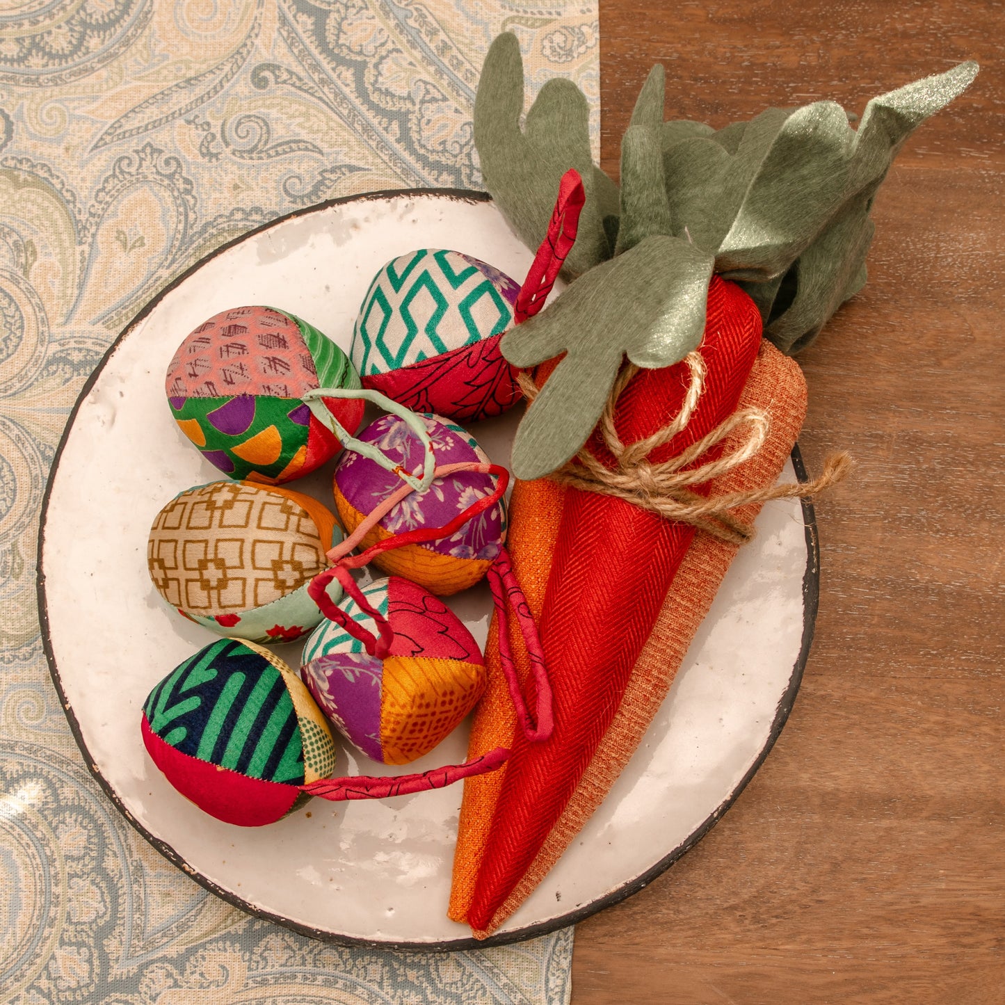 Hanging Egg Decorations 3 pack