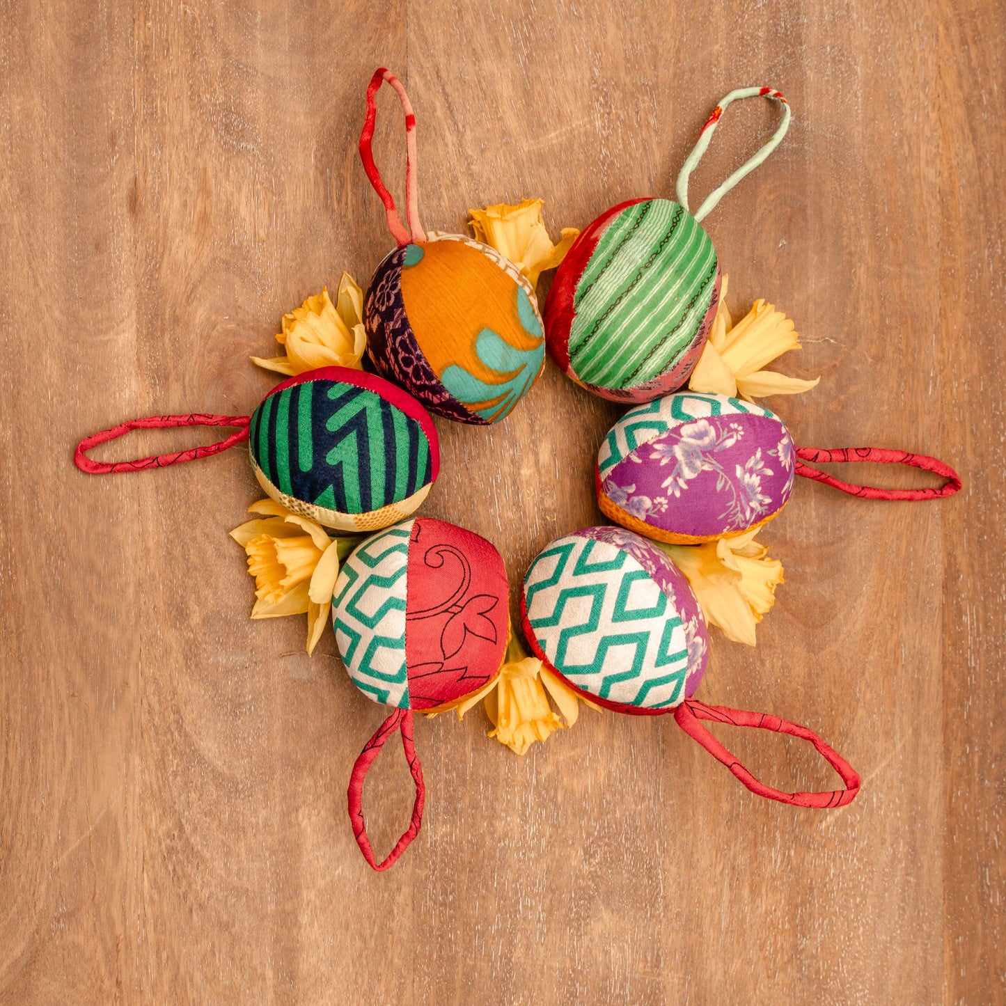 Hanging Egg Decorations 3 pack